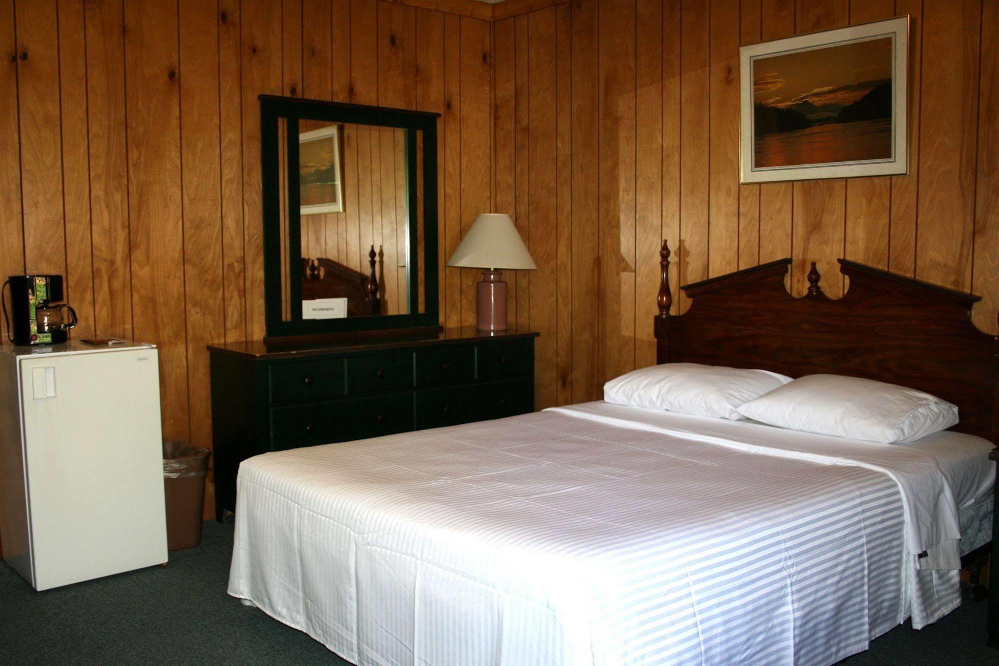 Chestnut Grove Family Resort Mount Pocono Luaran gambar