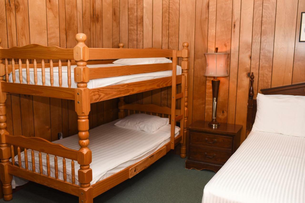 Chestnut Grove Family Resort Mount Pocono Luaran gambar