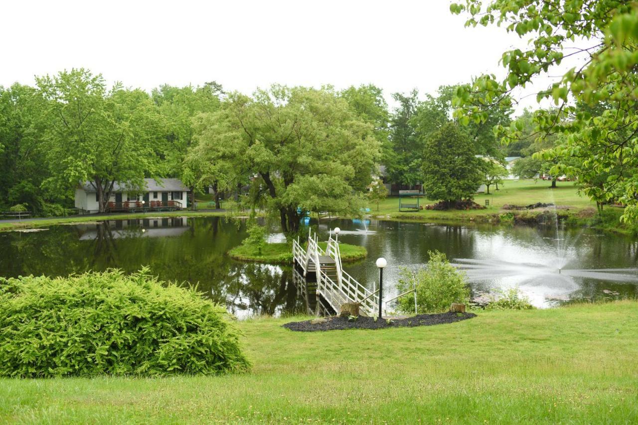 Chestnut Grove Family Resort Mount Pocono Luaran gambar